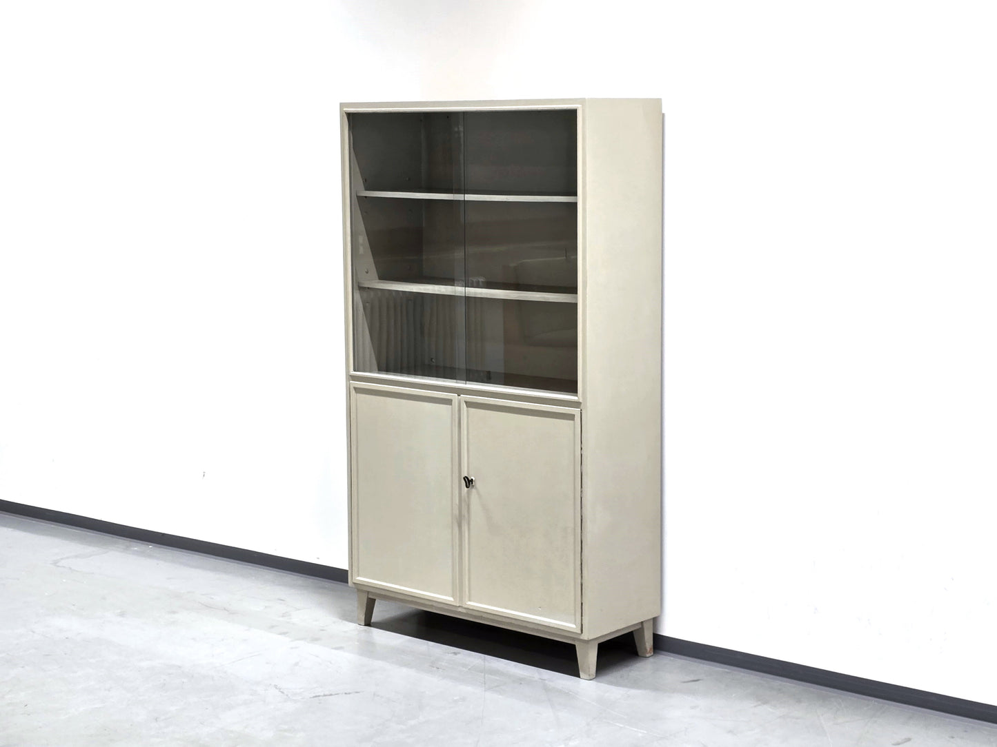 VINTAGE VITRINENSCHRANK vitrine schrank kommode grau küche holz regal