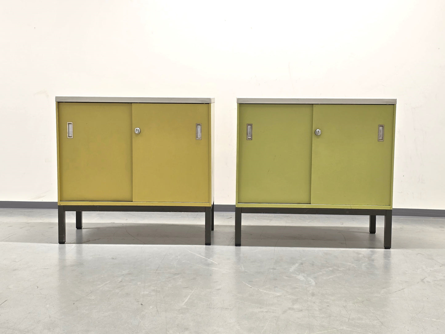 BOLTE KOMMODE vintage spint sideboard metall schrank schuhregal