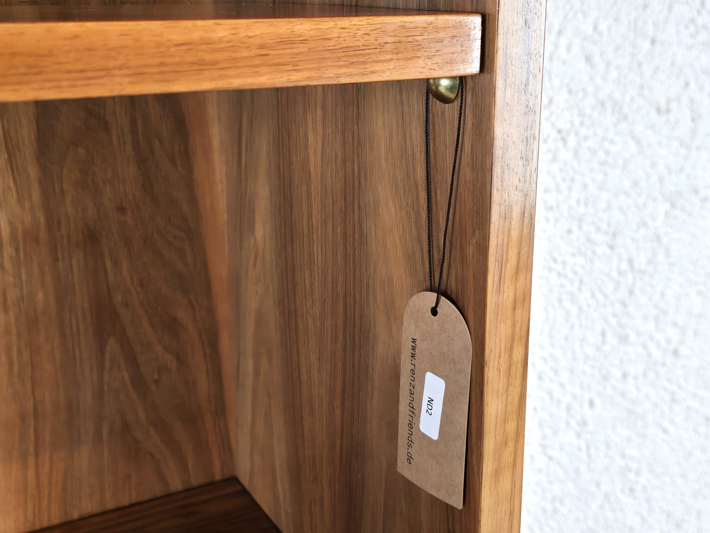 VINTAGE HOLZ REGAL nuss mid century bücher schrank kommode schwarze beine