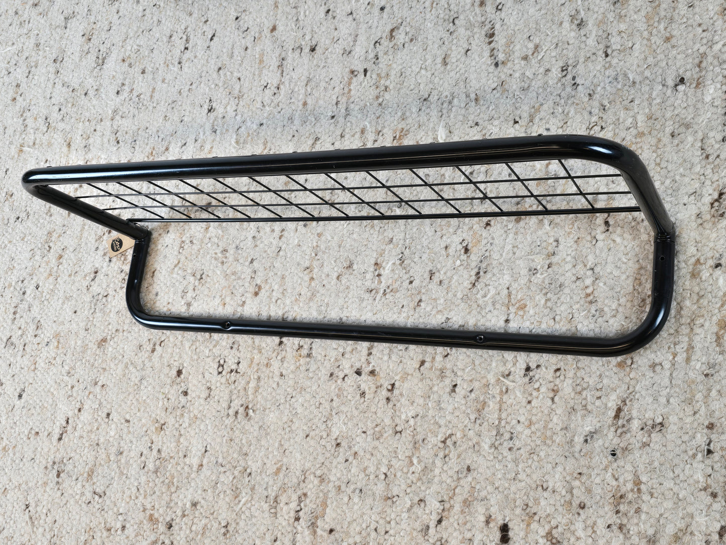 NIELS GAMMELGARD GARDEROBE 1970er vintage hutablage string flur schwarz metall