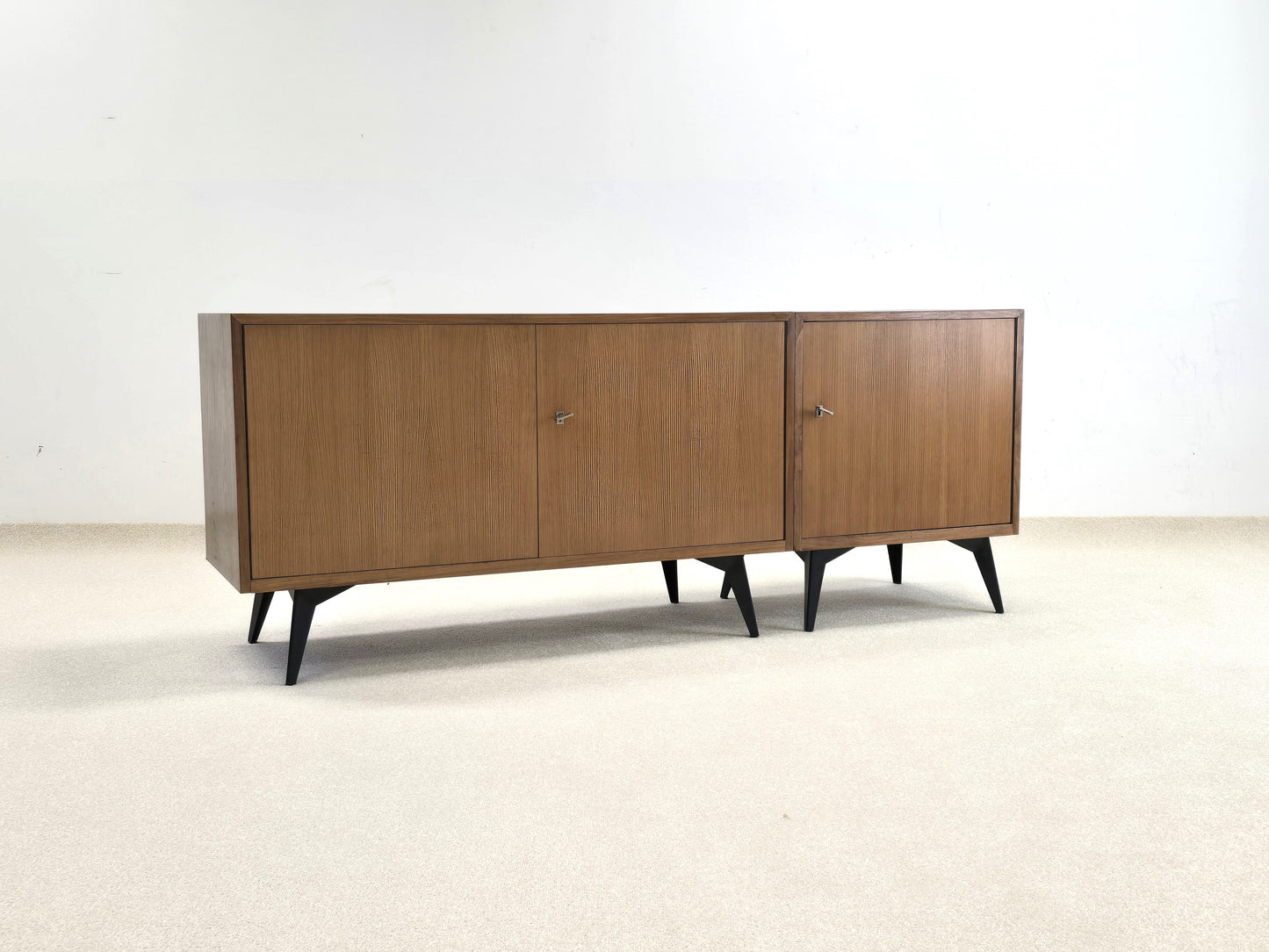 MID CENTURY SIDEBOARD nussbaum holz kommode tv board low hifi vintage schwarz wohnzimmer