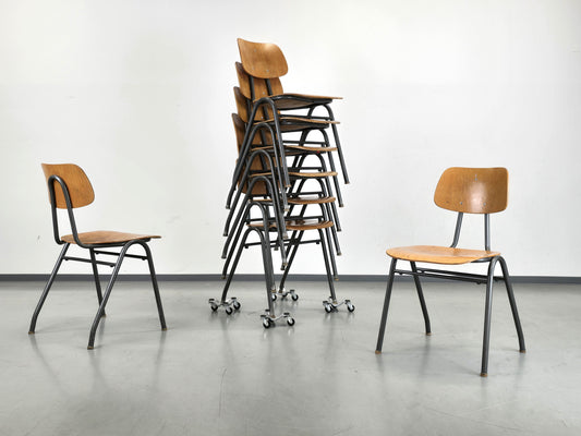 INDUSTRIAL STUHL vintage stapelbar esstisch schul kaffee patina industriell