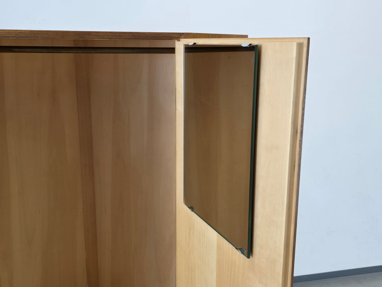 NUSSBAUM KLEIDERSCHRANK eckschrank vintage schrank holz mid century schlafzimmer