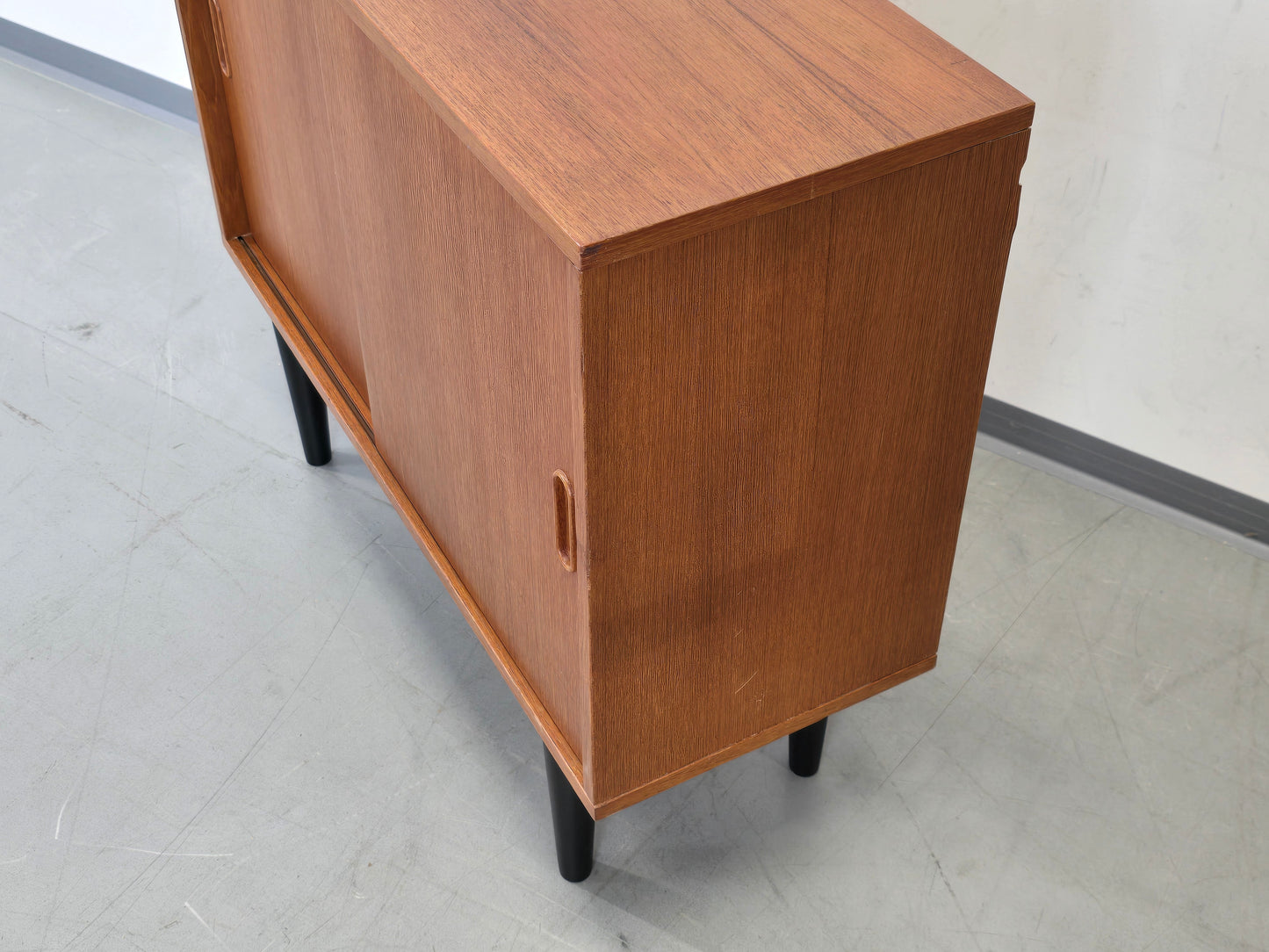 TEAK HOLZ SCHRÄNKCHEN kommode sideboard vintage bar schiebetüren