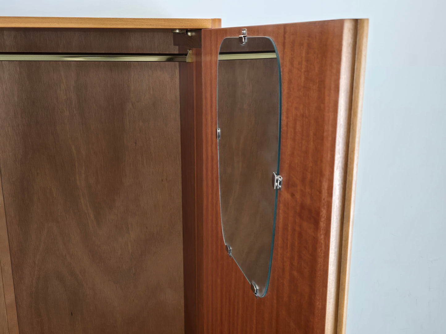 NUSSBAUM KLEIDERSCHRANK vintage schrank holz mid century schlafzimmer