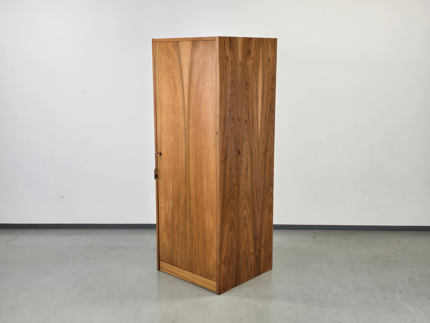 NUSSBAUM KLEIDERSCHRANK vintage schrank holz mid century schlafzimmer