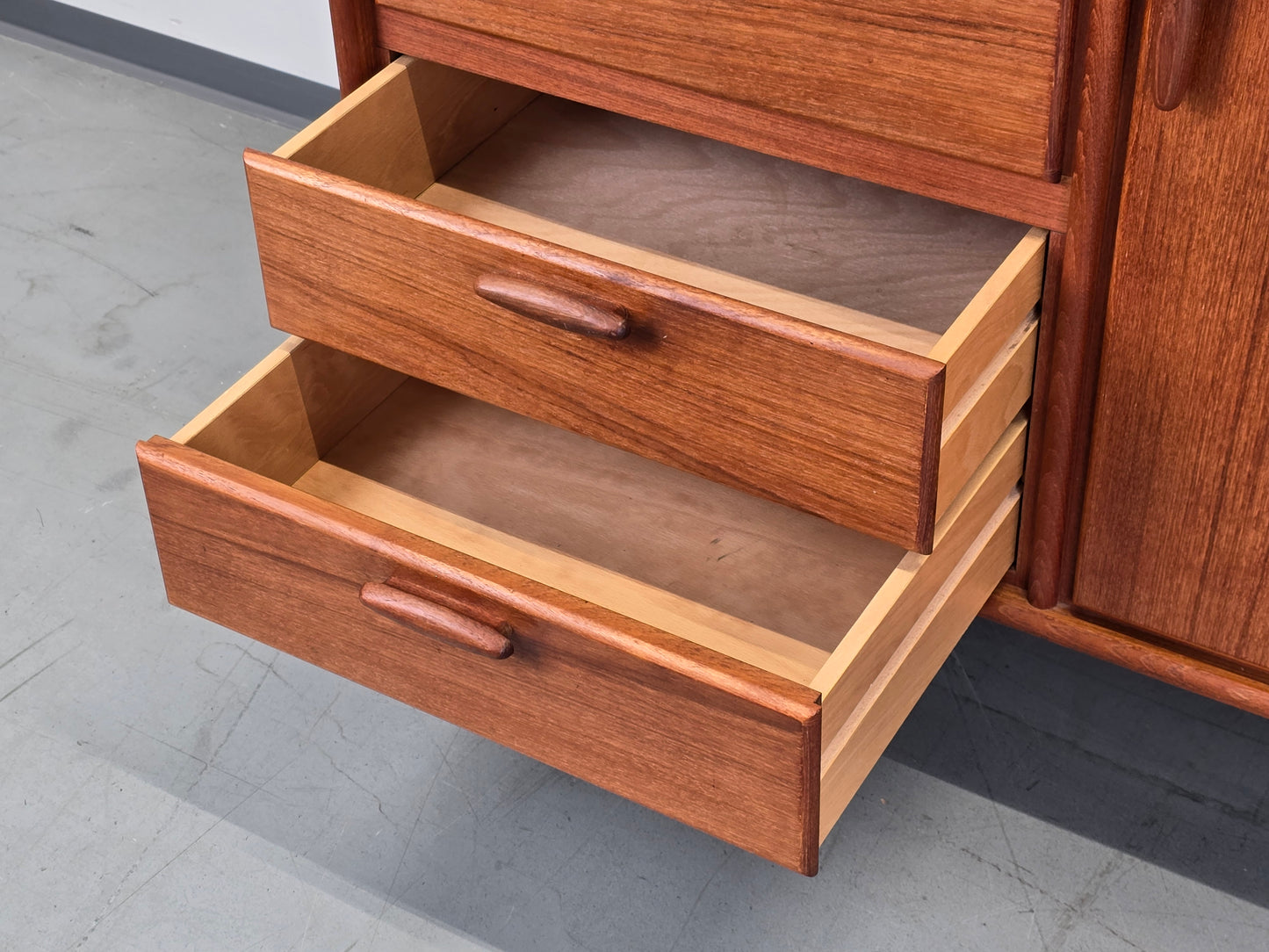 RIESTENPATT TEAK SIDEBOARD kommode tv board vintage kleider schubladen
