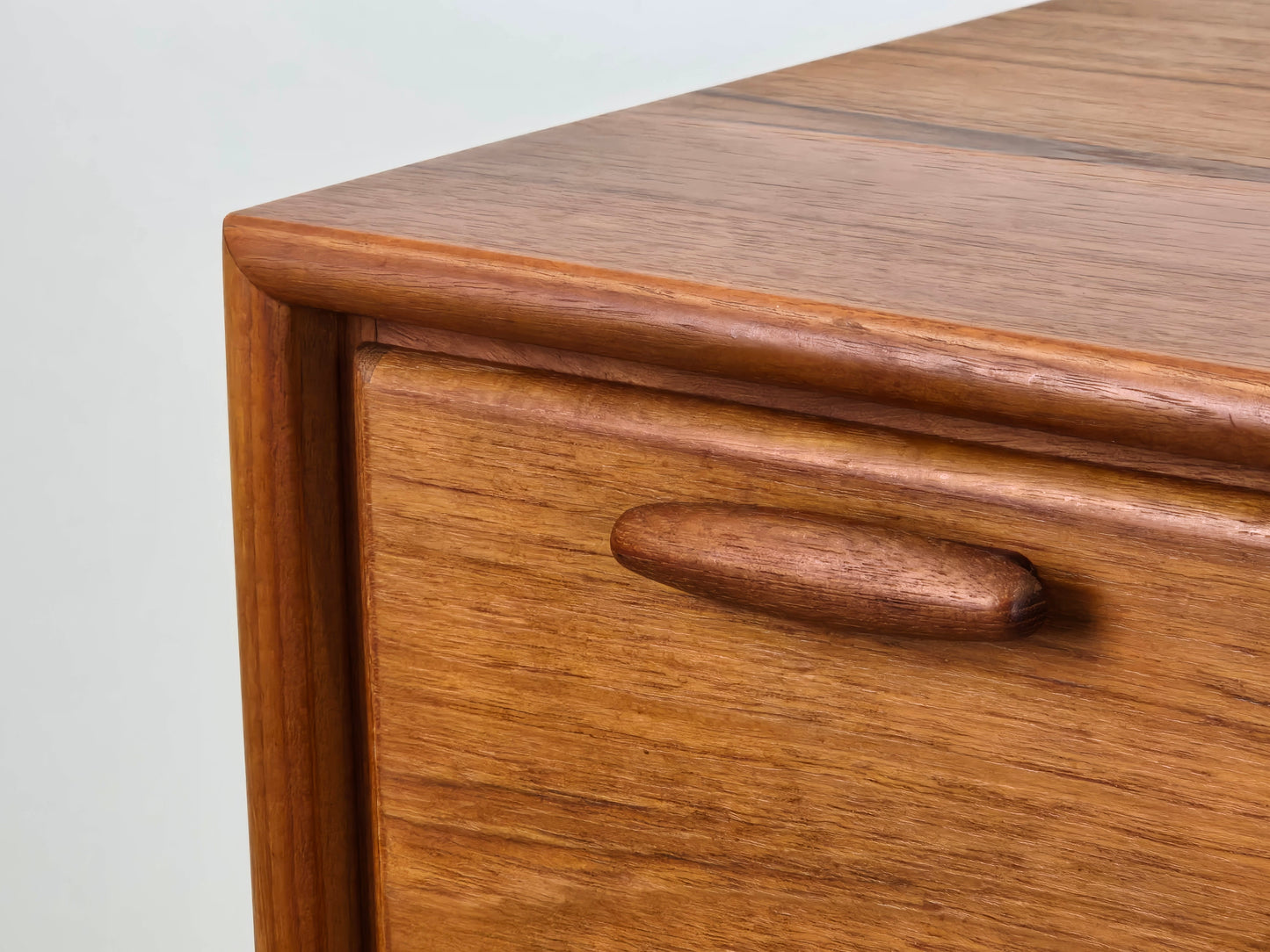 RIESTENPATT TEAK SIDEBOARD kommode tv board vintage kleider schubladen