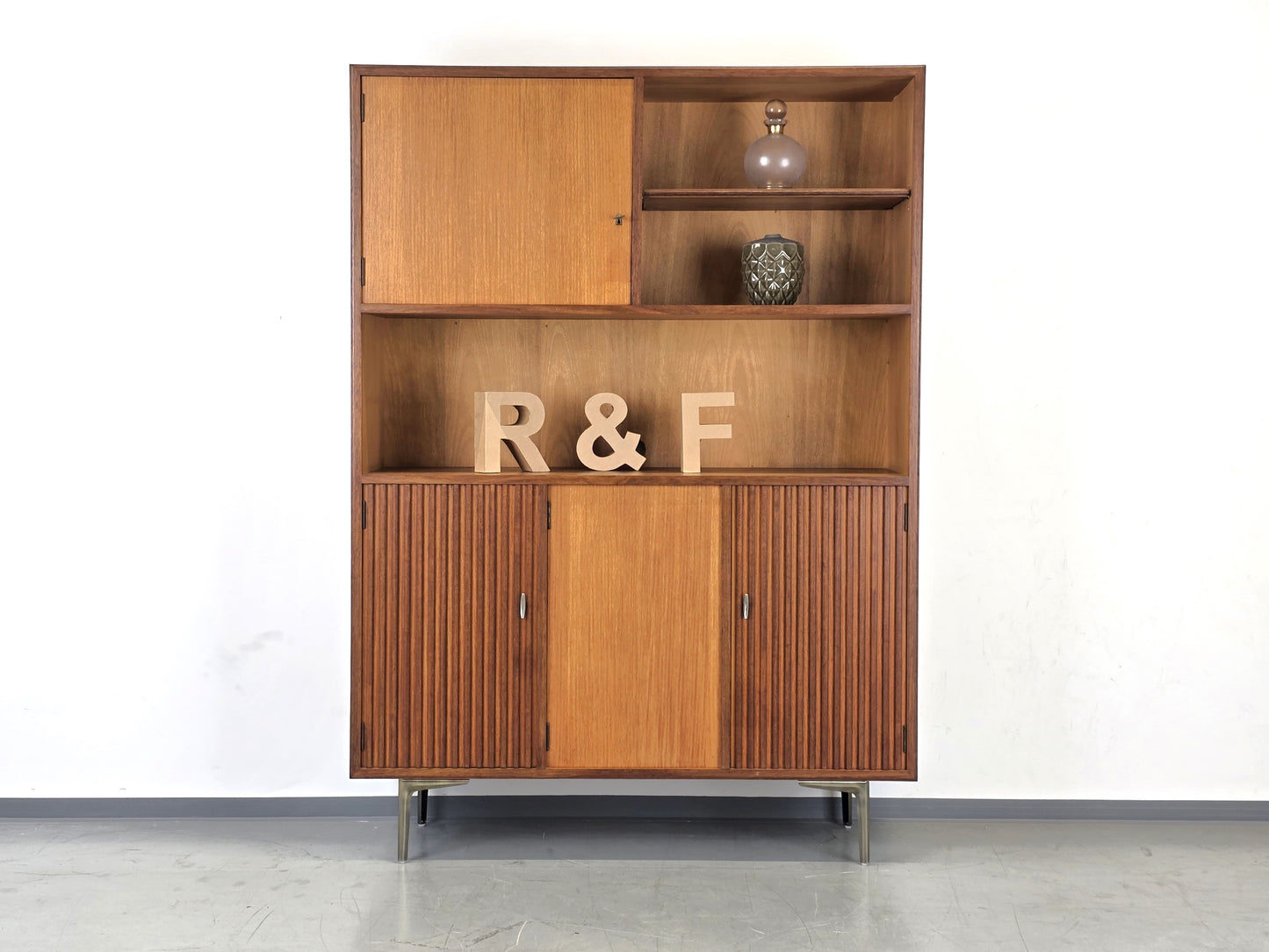 MID CENTURY TEAK SCHRANK vintage wohnzimmer kleider regal kommode holz