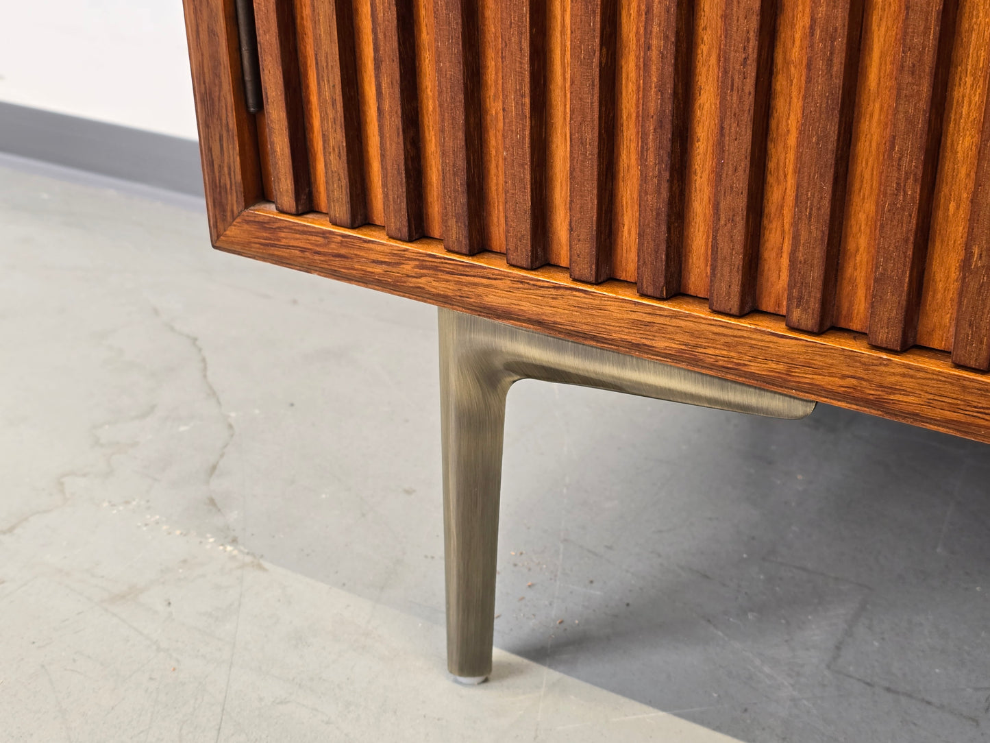 MID CENTURY TEAK SCHRANK vintage wohnzimmer kleider regal kommode holz