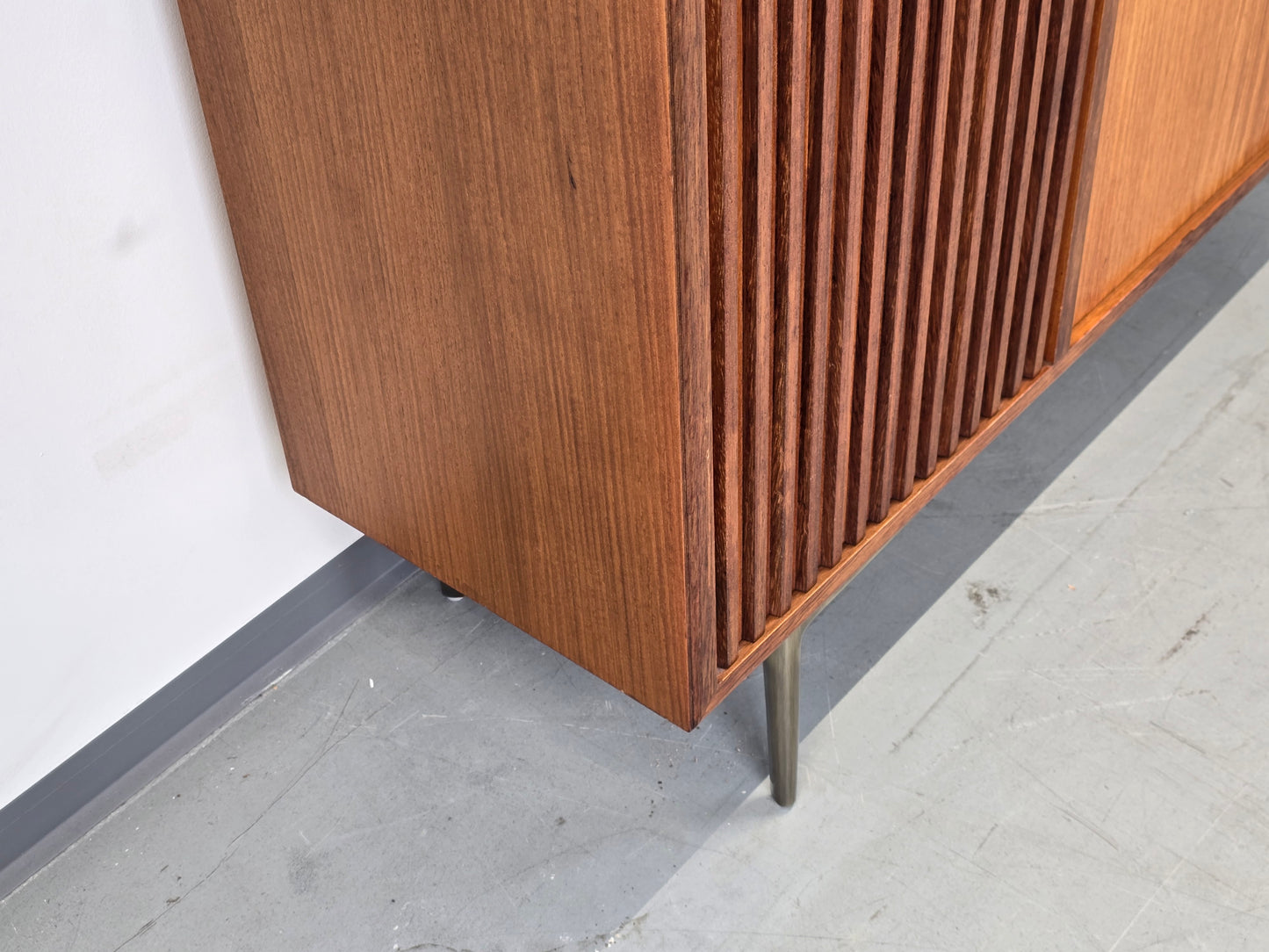 MID CENTURY TEAK SCHRANK vintage wohnzimmer kleider regal kommode holz