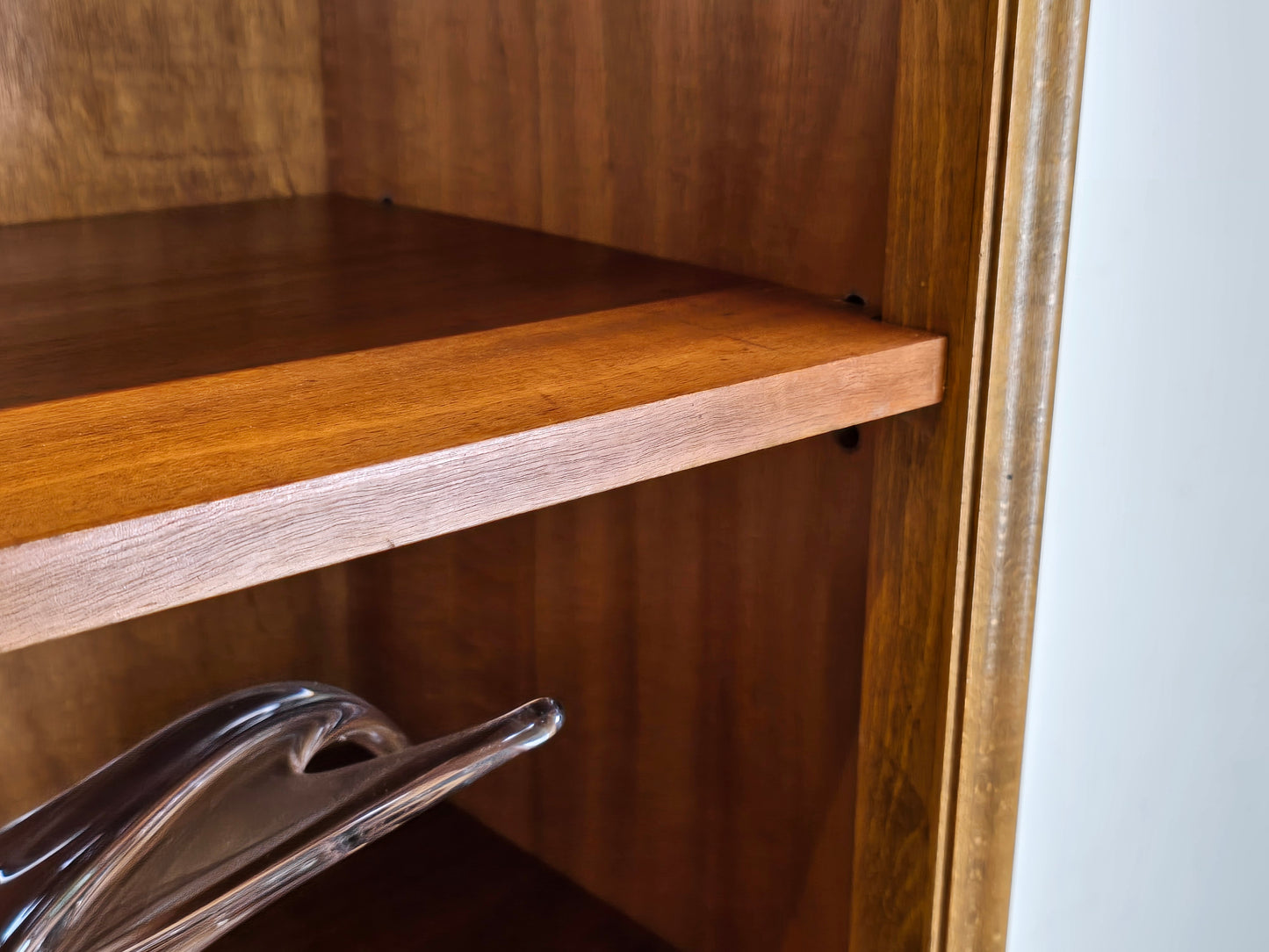 VINTAGE REGAL bücherregal nussbaum vintage holz schrank kommode pastell