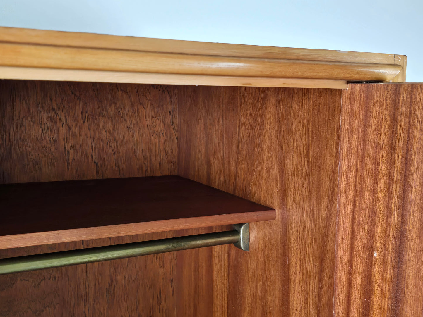 DeWe KLEIDERSCHRANK schrank holz rüster vintage mid century 1960er kommode