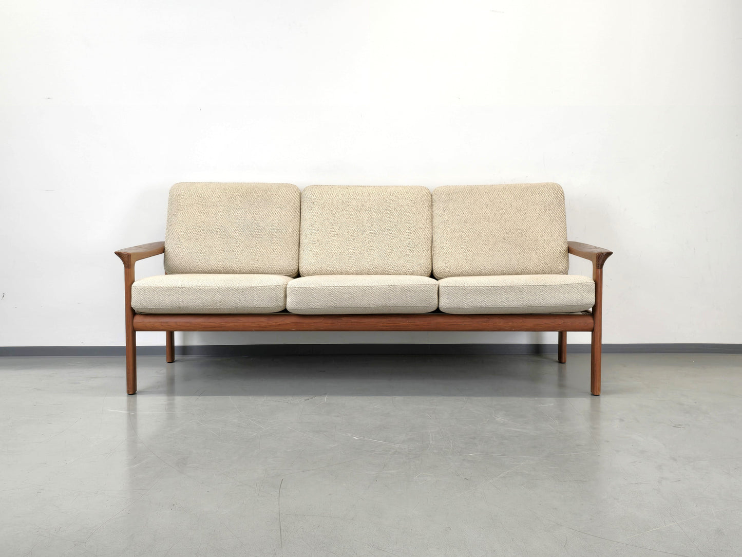 SVEN ELLEKAER SOFA 3er couch tv armchair vintage teak holz komfort denmark sessel