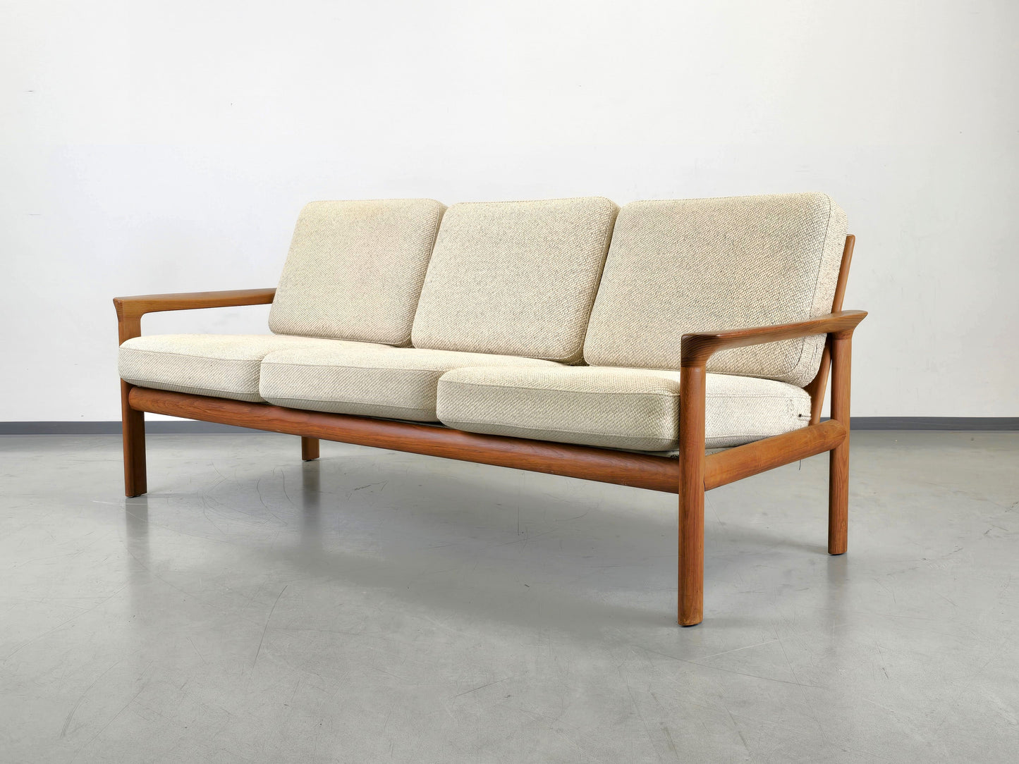 SVEN ELLEKAER SOFA 3er couch tv armchair vintage teak holz komfort denmark sessel