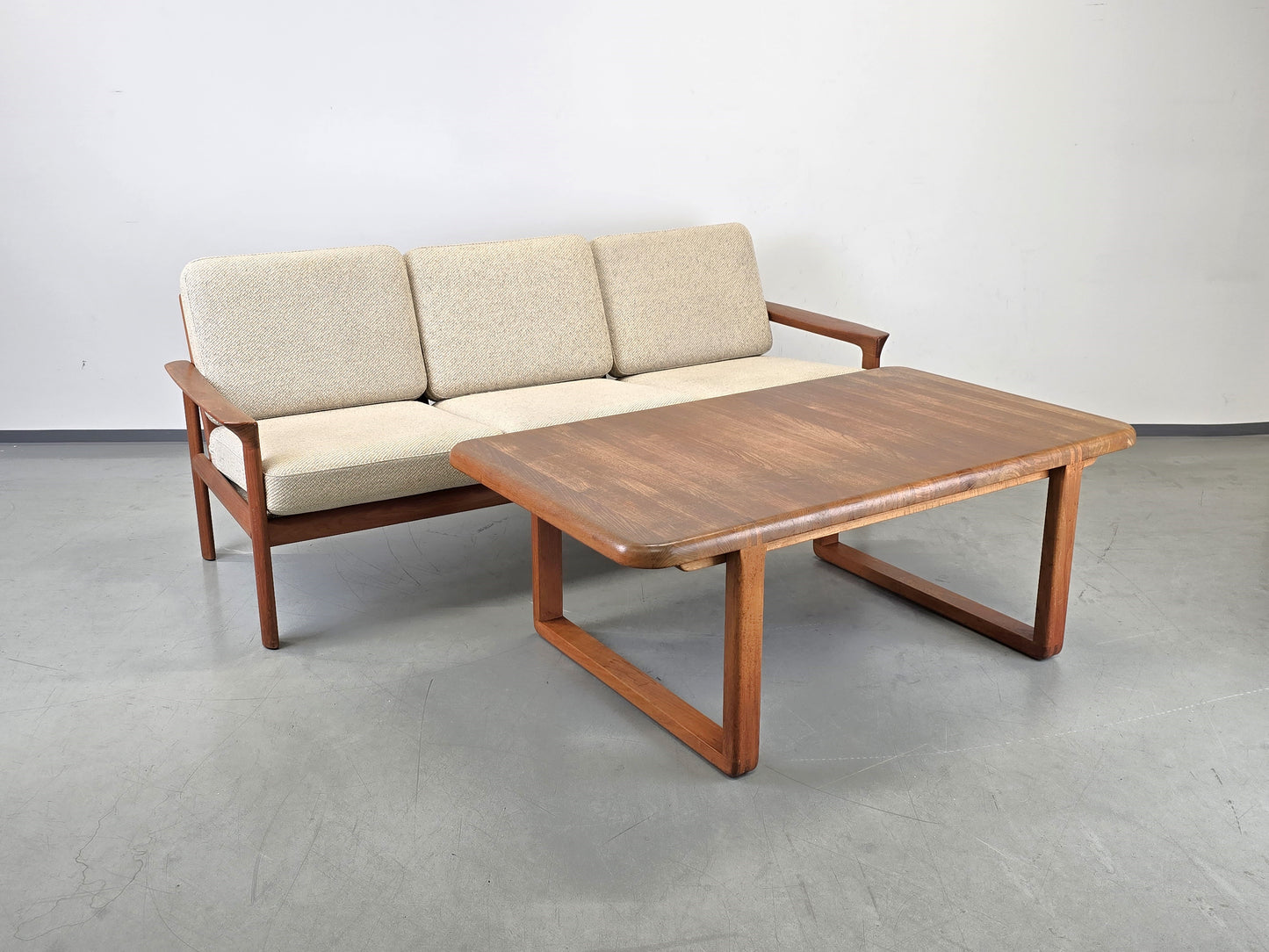 SVEN ELLEKAER SOFA 3er couch tv armchair vintage teak holz komfort denmark sessel