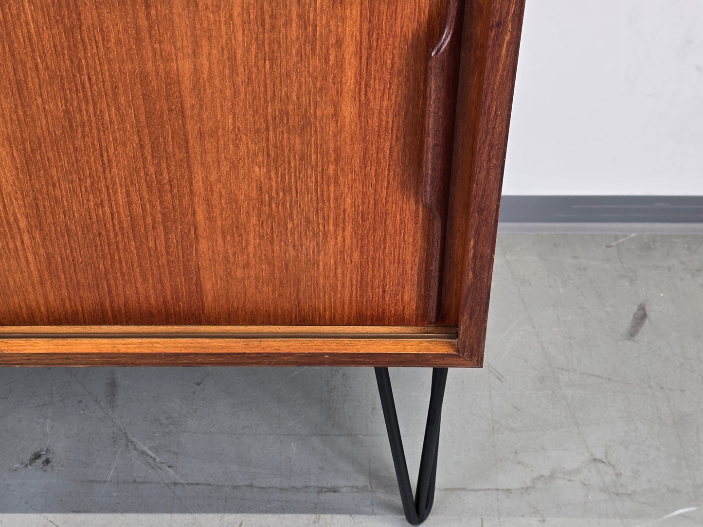 MID CENTURY TEAK SIDEBOARD kommode tv board schiebtüren holz vintage