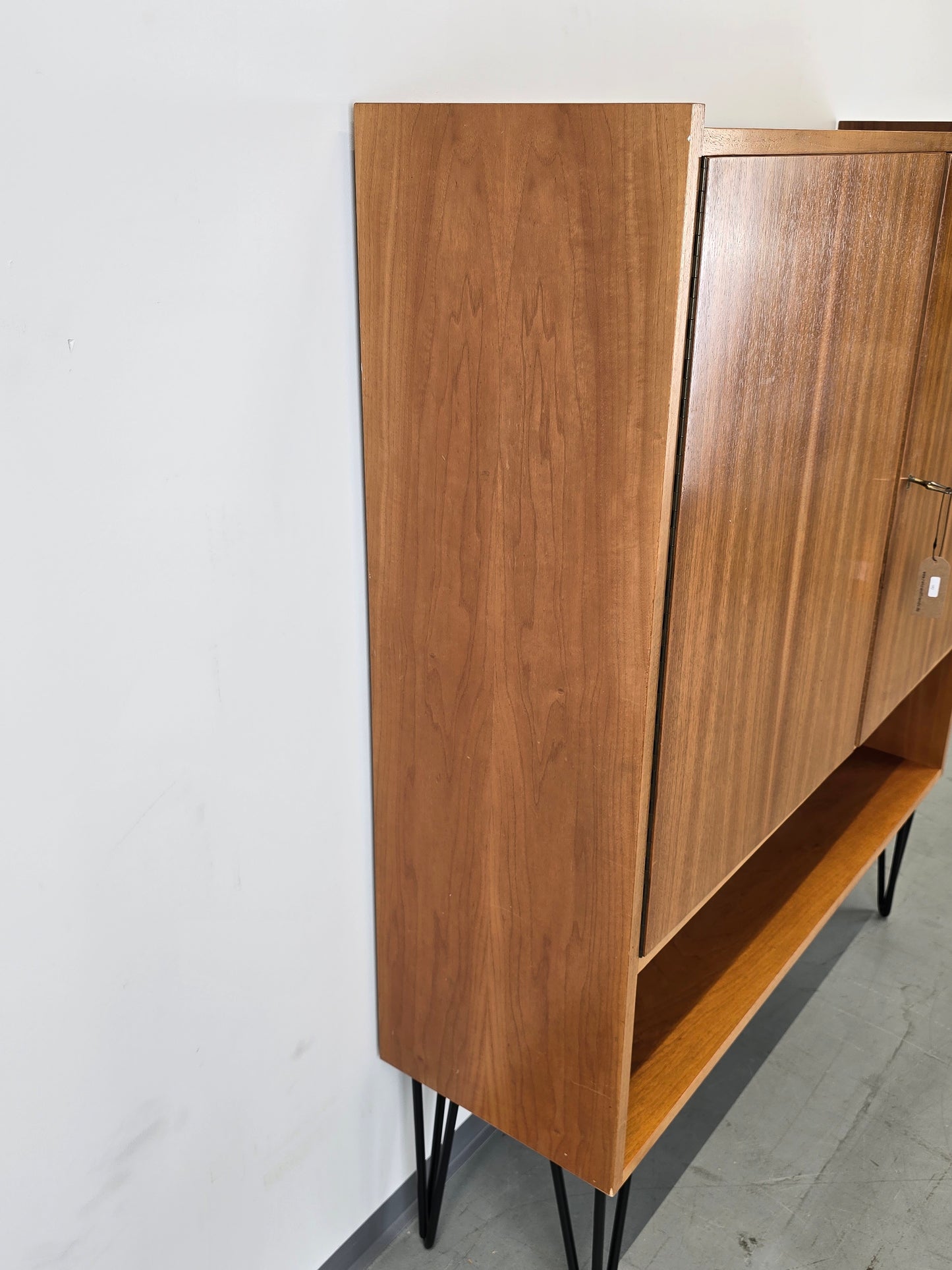 MID CENTURY KOMMODE schrank holz nussbaum vintage 60s 1960er