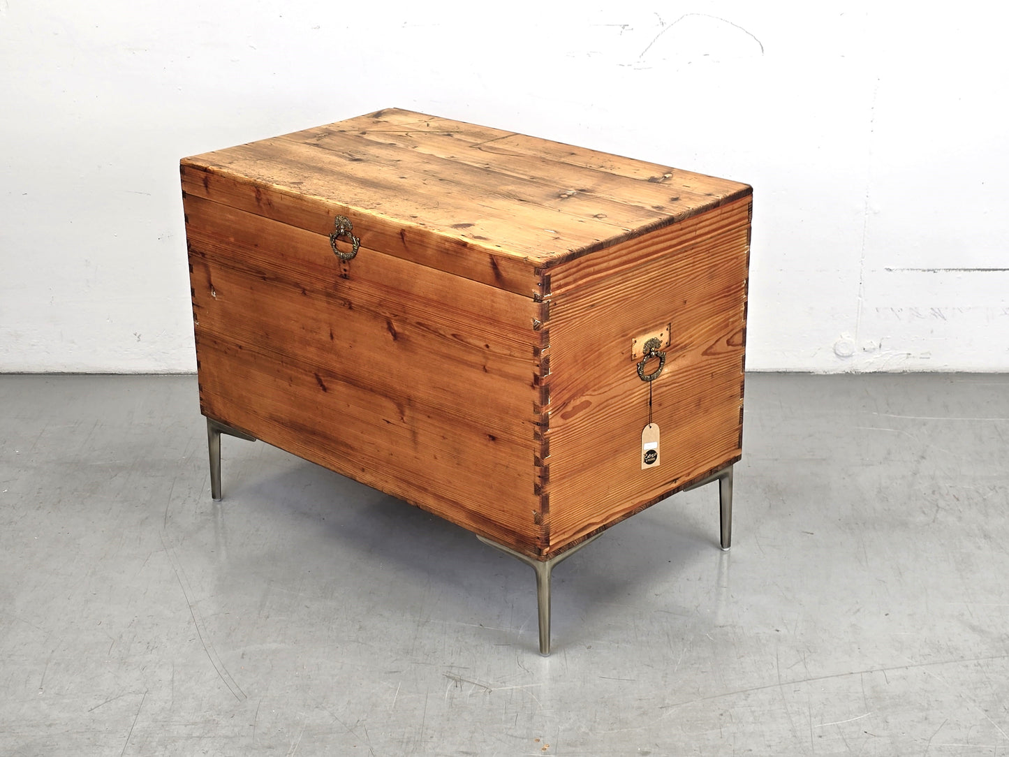 ANTIK TRUHE kiste holz kommode vintage spielkiste messing gold aufbewahrung