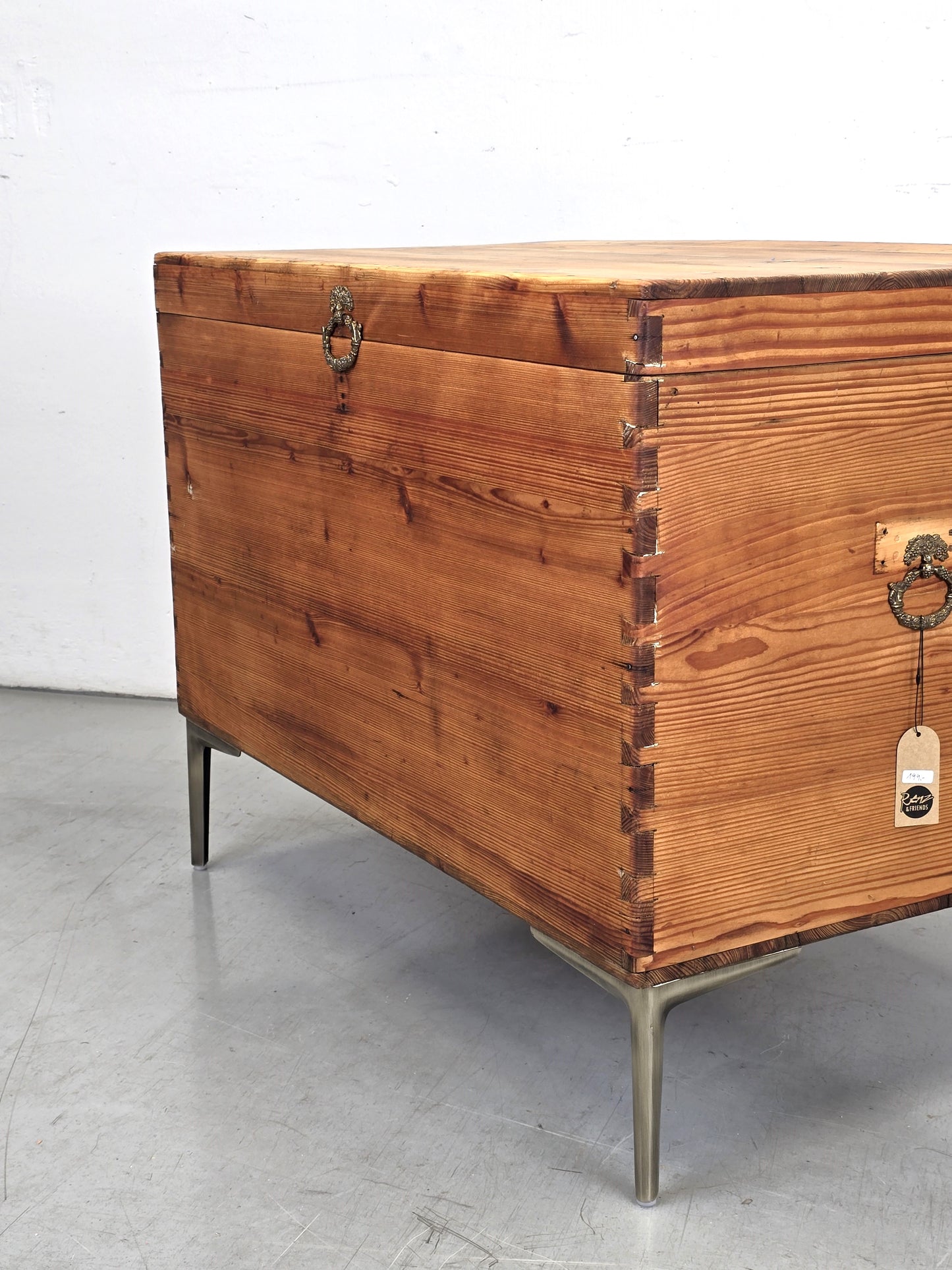 ANTIK TRUHE kiste holz kommode vintage spielkiste messing gold aufbewahrung