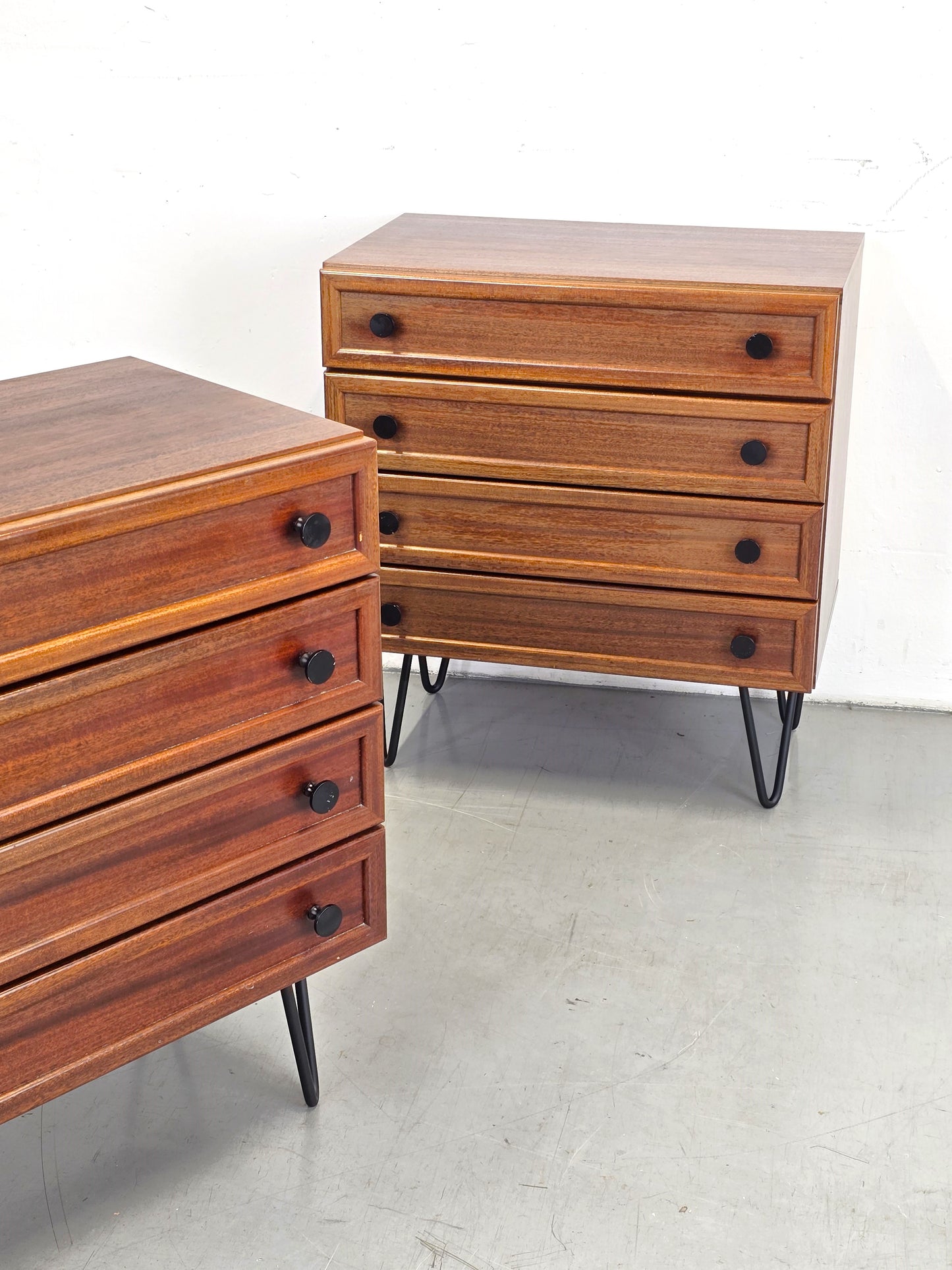MID CENTURY NACHTTISCH SET 2er kommode schlafzimmer vintage holz schubladen mahagoni