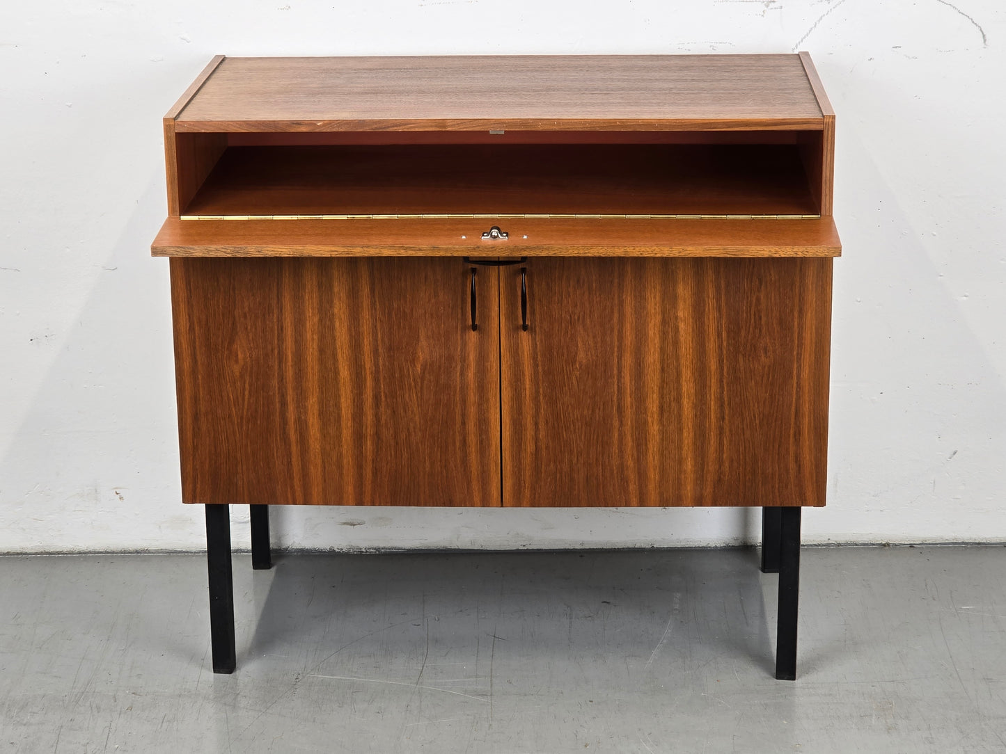 VINTAGE KOMMODE schuh tv sideboard holz nussbaum ddr 1960er retro schränkchen