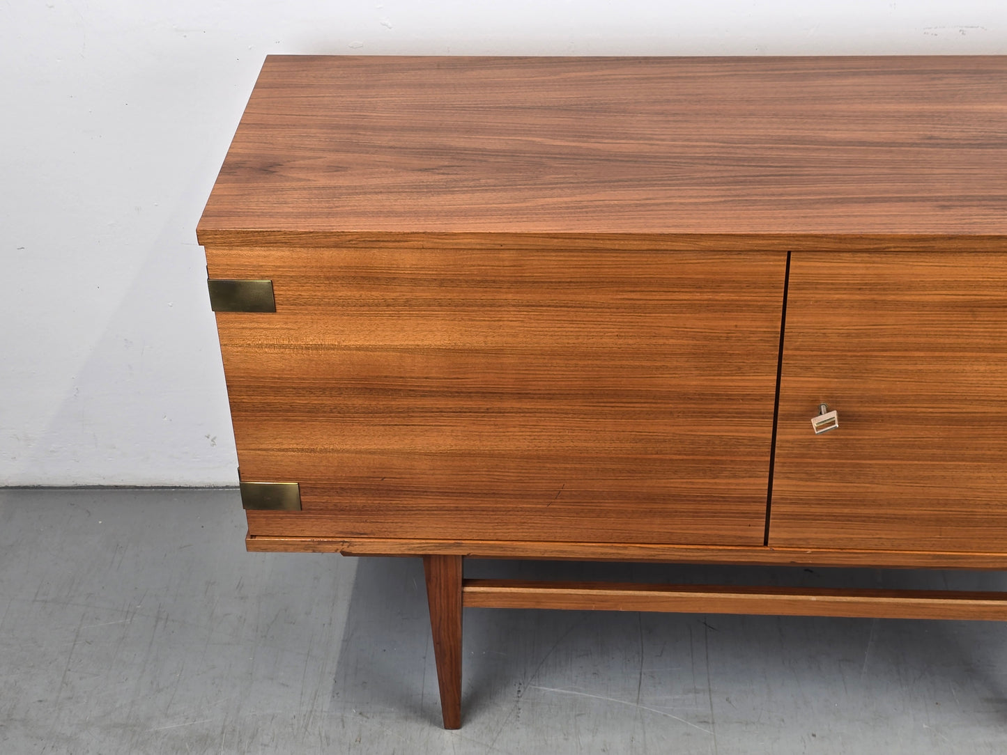 MUSTERRING SIDEBOARD vintage holz nussbaum kommode tv board hifi plattenspieler