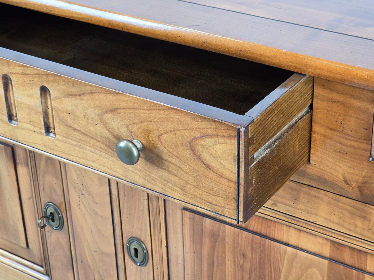 DOMICIL SIDEBOARD vintage nussbaum holz kommode tv board anrichte mediterran