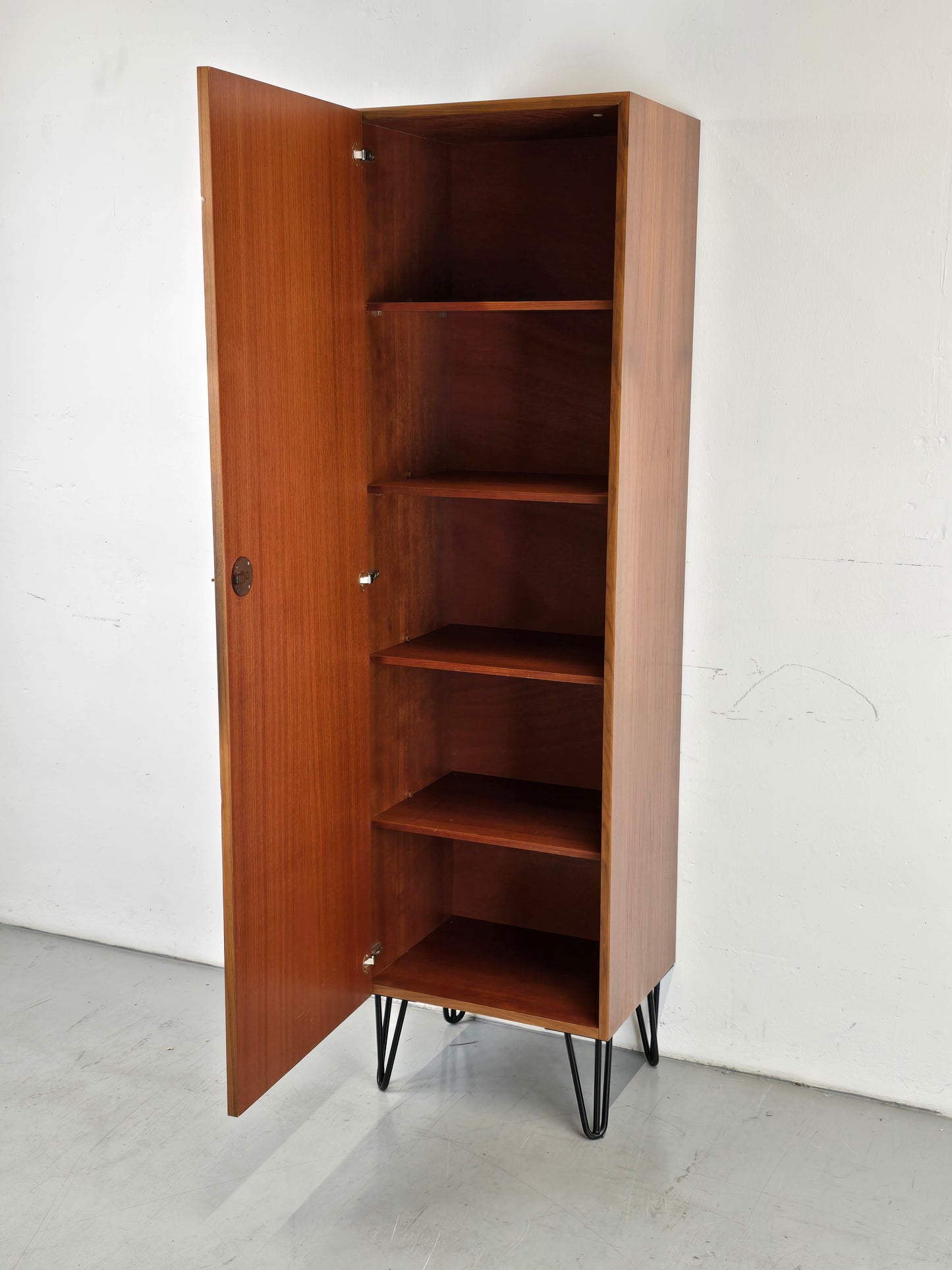 VINTAGE SCHRANK schuhschrank kommode holz nussbaum kleiderschrank 1960er