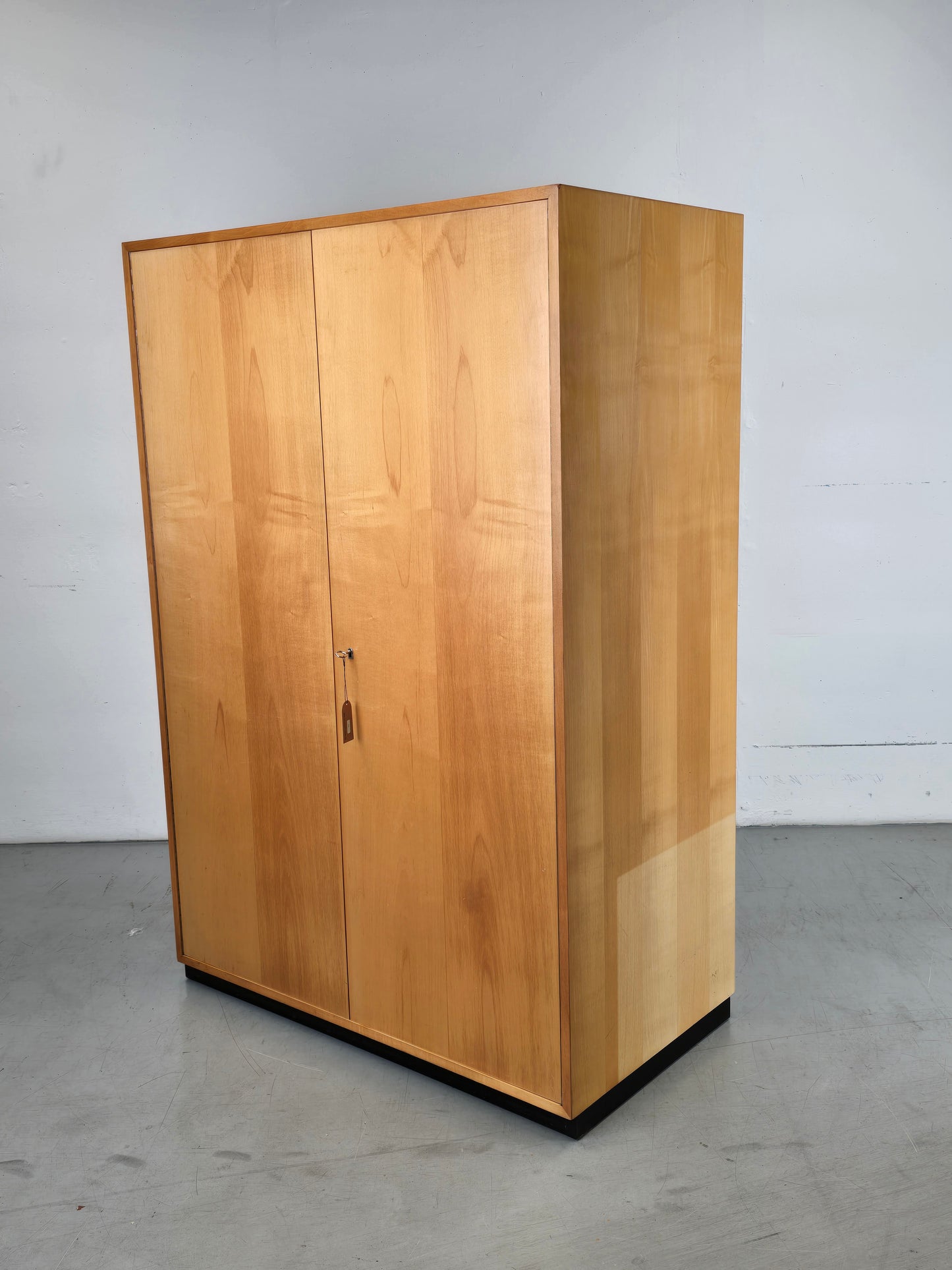 WK MÖBEL VINTAGE KLEIDERSCHRANK holz minimalistisch schrank mid century