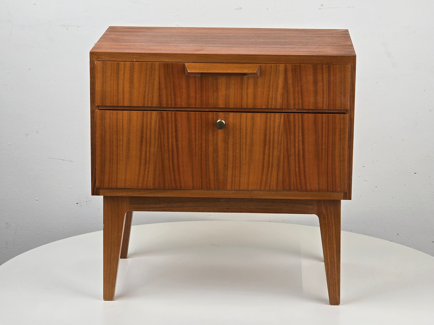 VINTAGE NACHTTISCH nussbaum holz kommode schlafzimmer bett ablage schränkchen