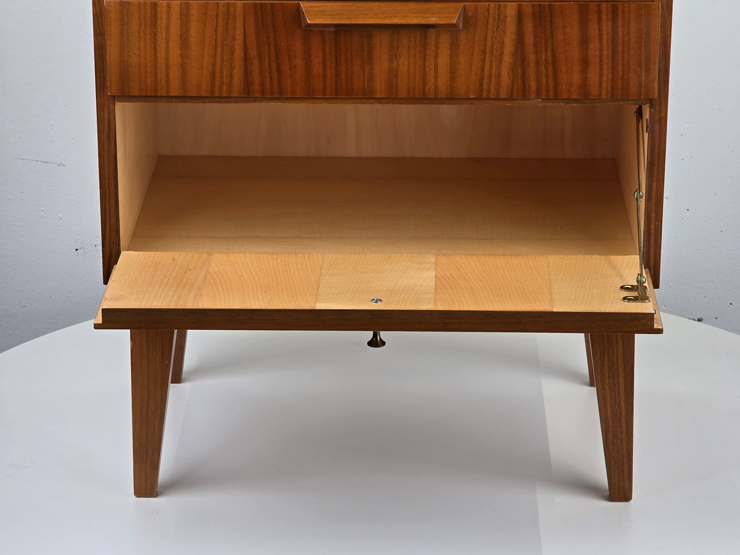 VINTAGE NACHTTISCH nussbaum holz kommode schlafzimmer bett ablage schränkchen