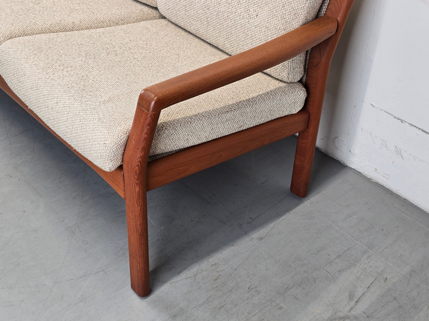 DYRLUND TEAK SOFA danish teak holz vintage couch wolle 1960er mid century