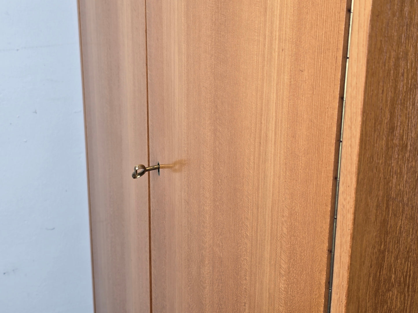 VINTAGE KOMMODE rüster holz kleider schrank 1960er retro ddr ablage