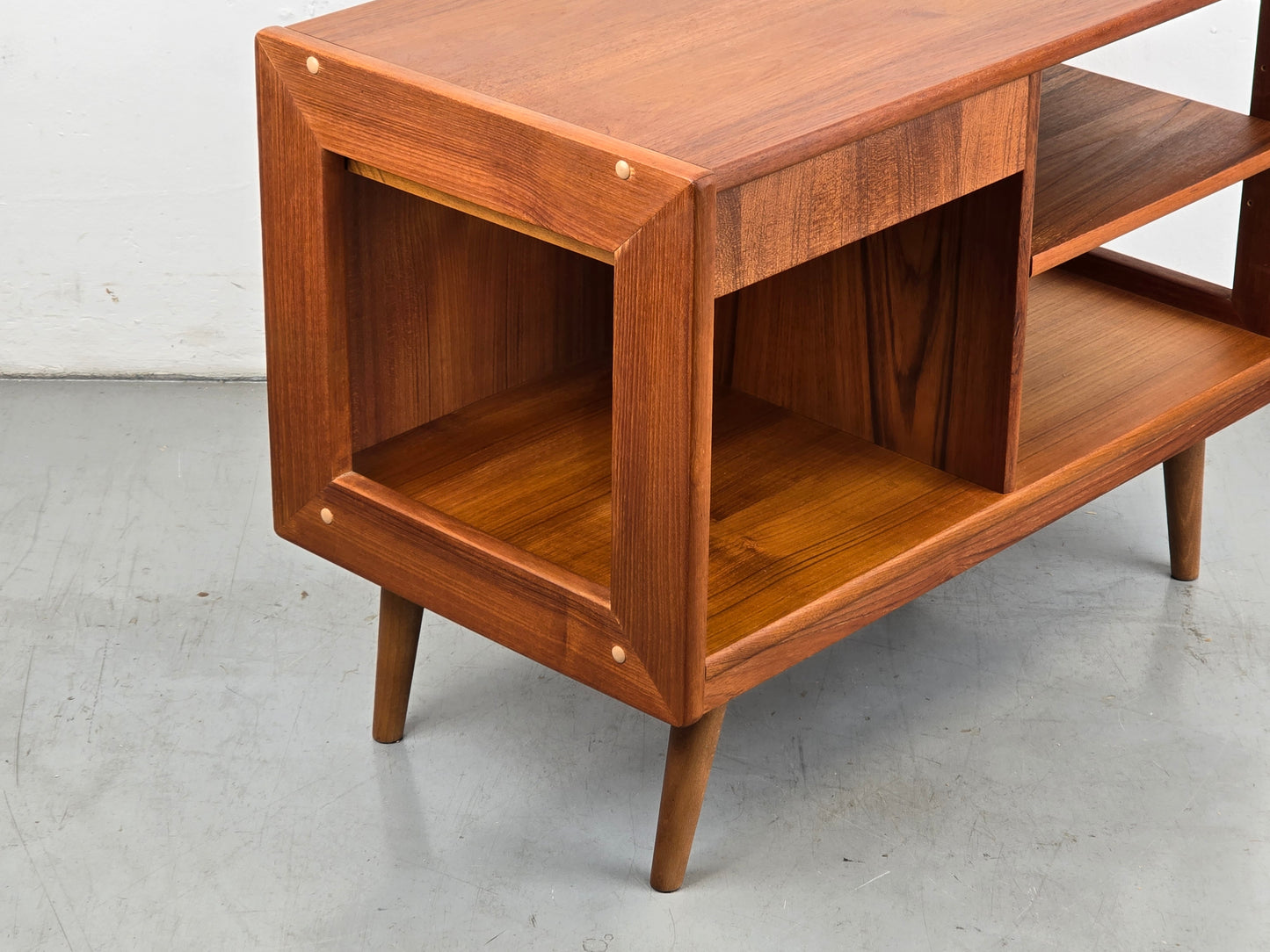 DÄNISCH TEAK TV BOARD sideboard kommode holz regal hifi plattenspieler