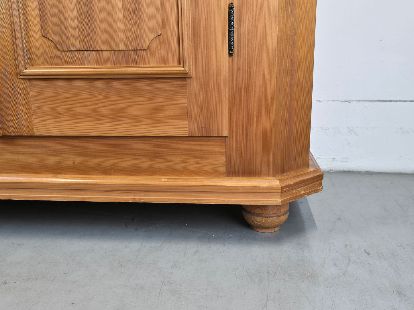 VINTAGE BAUERSCHRANK vollholz holz schrank kleiderschrank weichholz