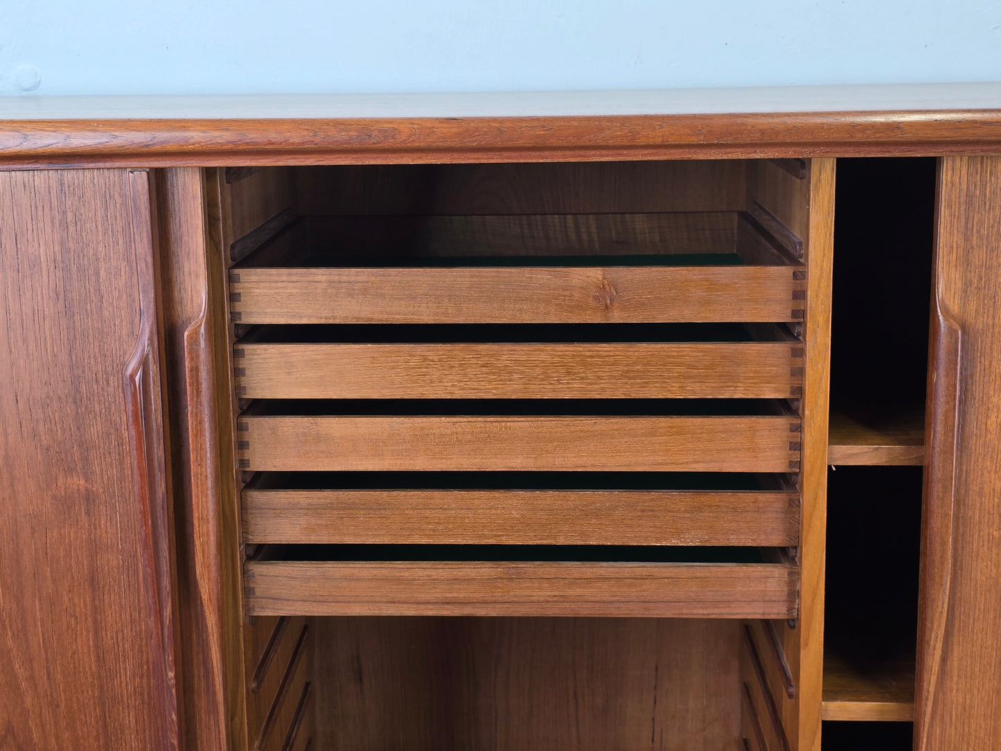 GUNNI OMANN SIDEBOARD highboard board teak dänemark vintage mid century
