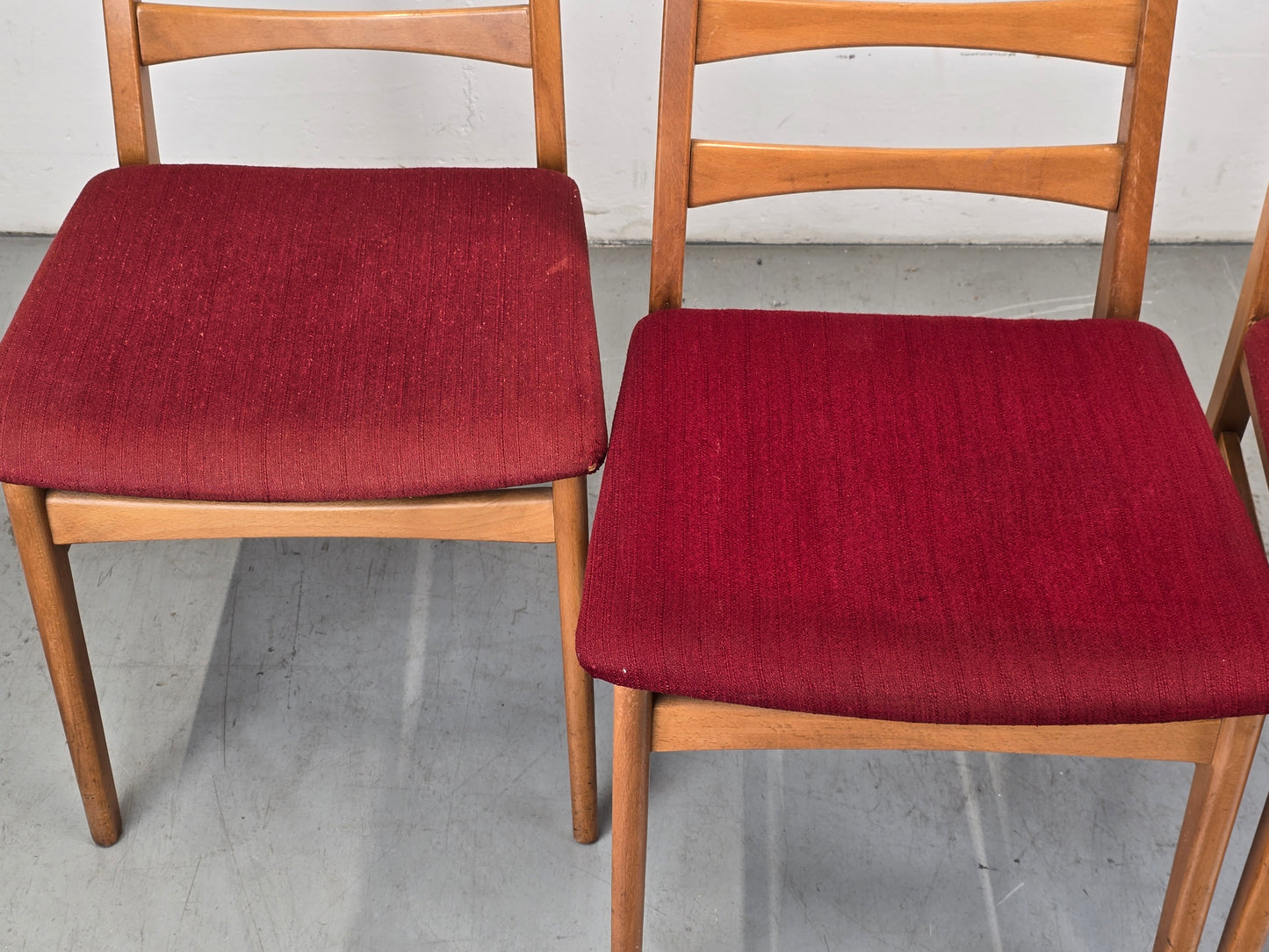 MID CENTURY STÜHLE stuhl vintage esstisch esszimmer küche rot holz