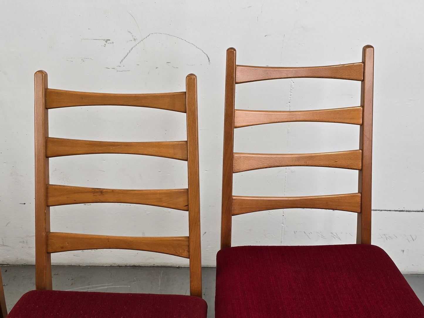 MID CENTURY STÜHLE stuhl vintage esstisch esszimmer küche rot holz