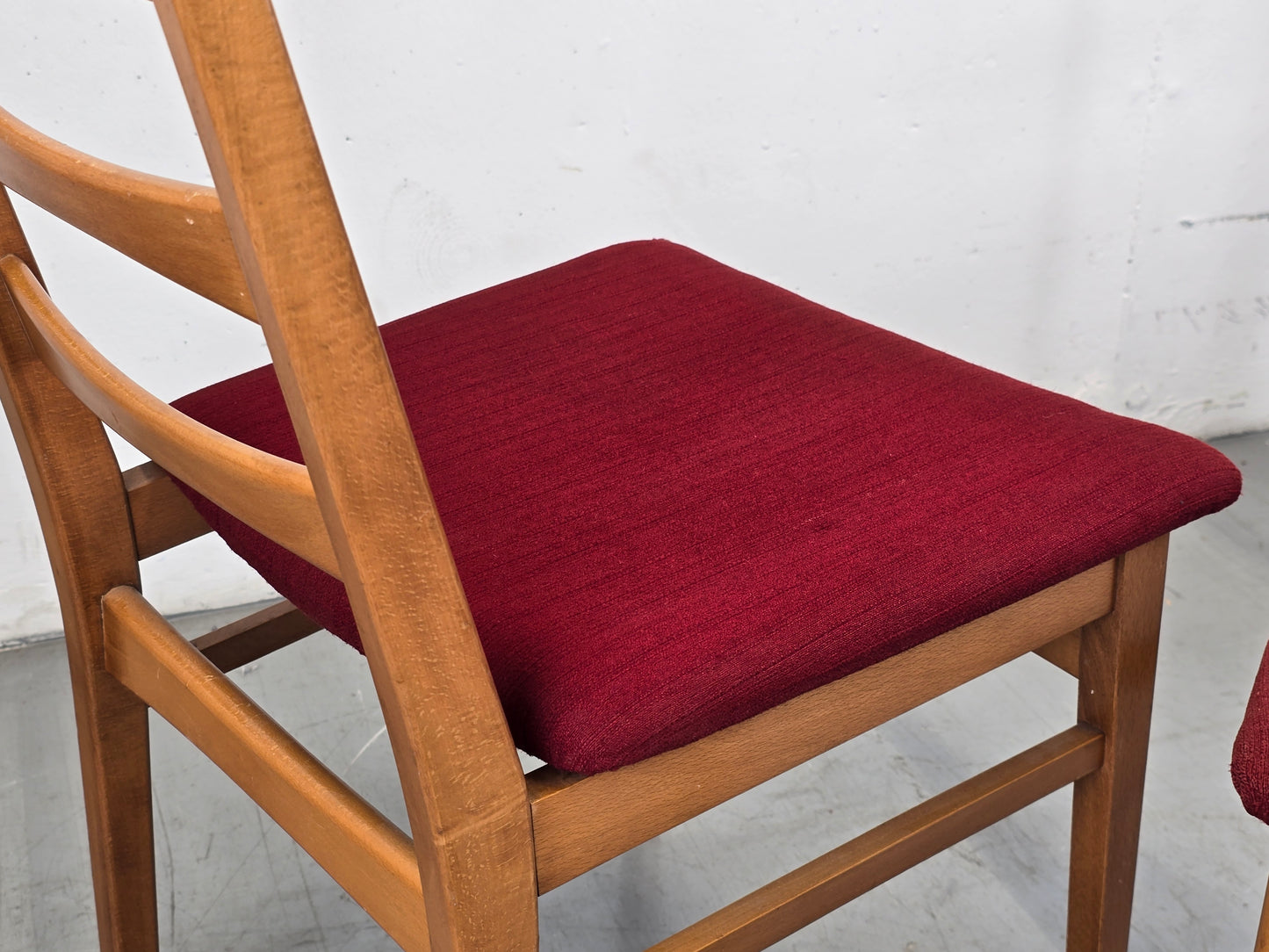 MID CENTURY STÜHLE stuhl vintage esstisch esszimmer küche rot holz