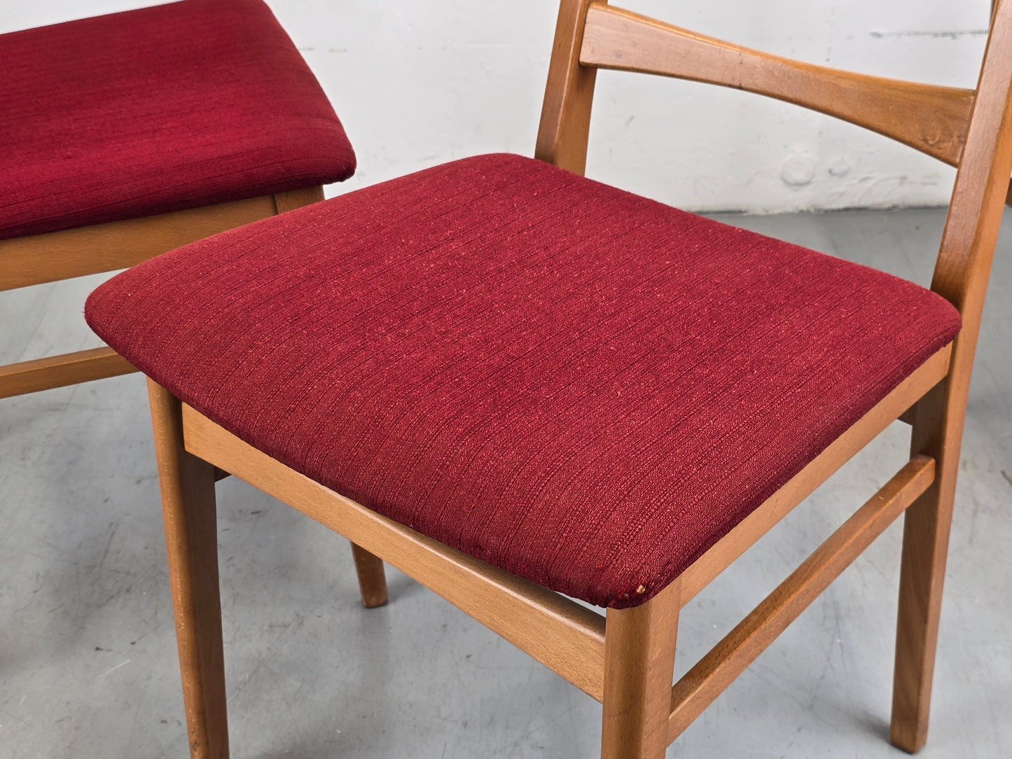 MID CENTURY STÜHLE stuhl vintage esstisch esszimmer küche rot holz