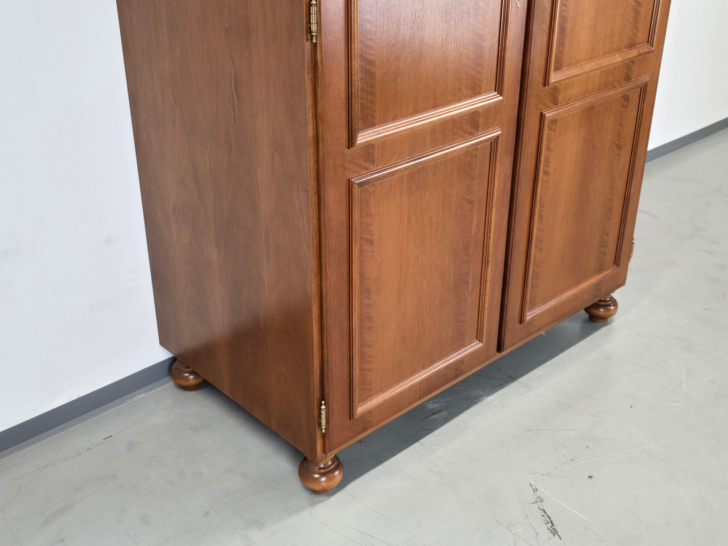 VINTAGE KLEIDERSCHRANK schrank holz antik dunkelbraun nussbaum