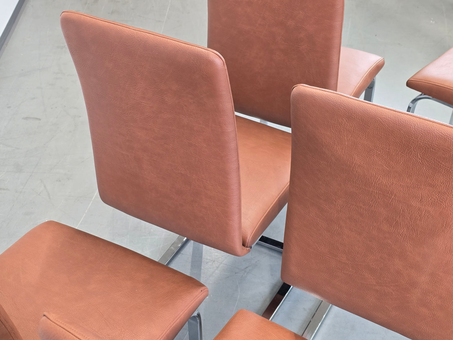 DESIGN FREISCHWINGER Leder-Optik Braun Chrom Stühle hochwertig 6er Set Modern