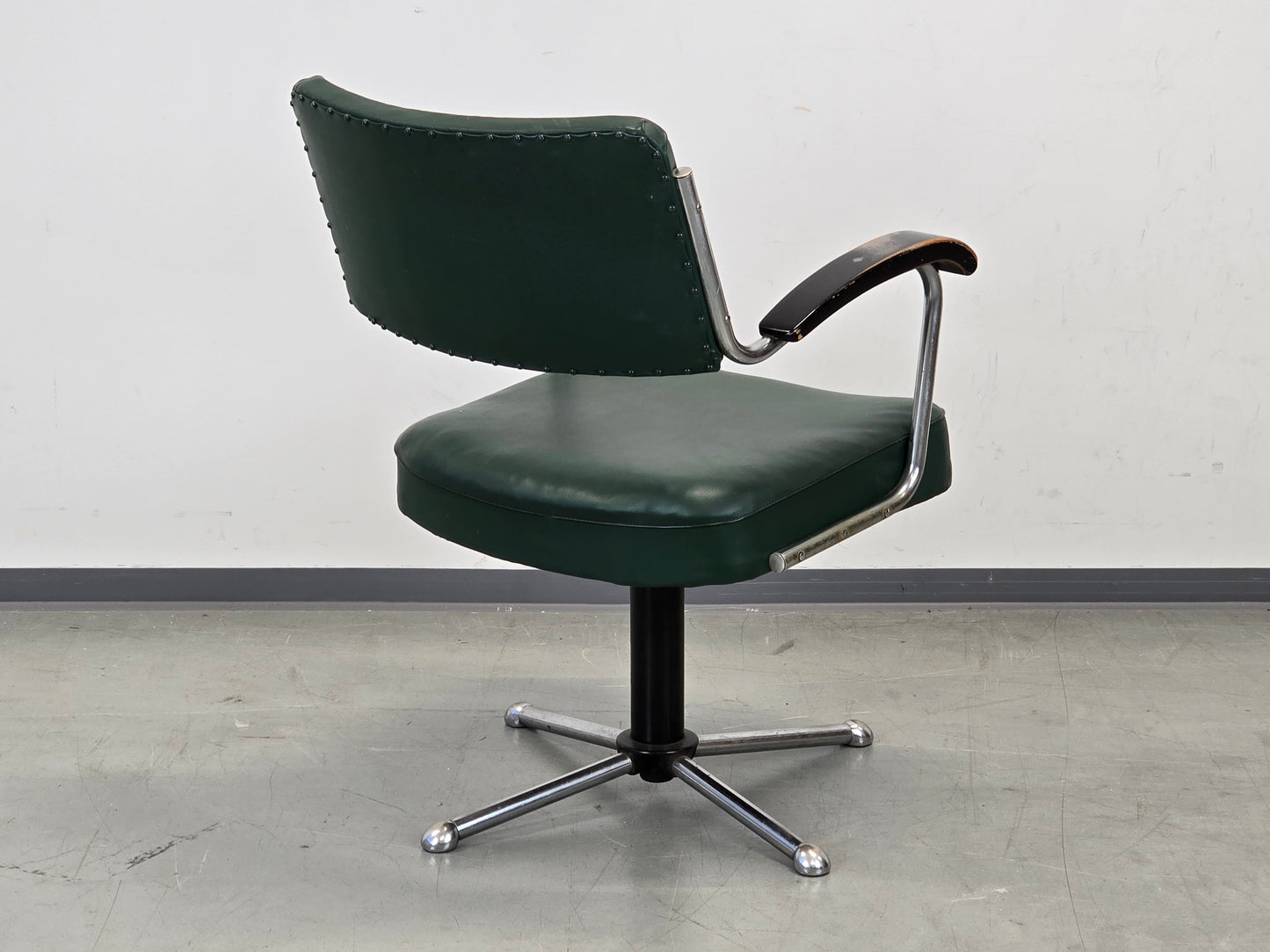 DRABERT STUHL Bauhaus Drehstuhl Schreibtischstuhl Industrial Vintage Grün