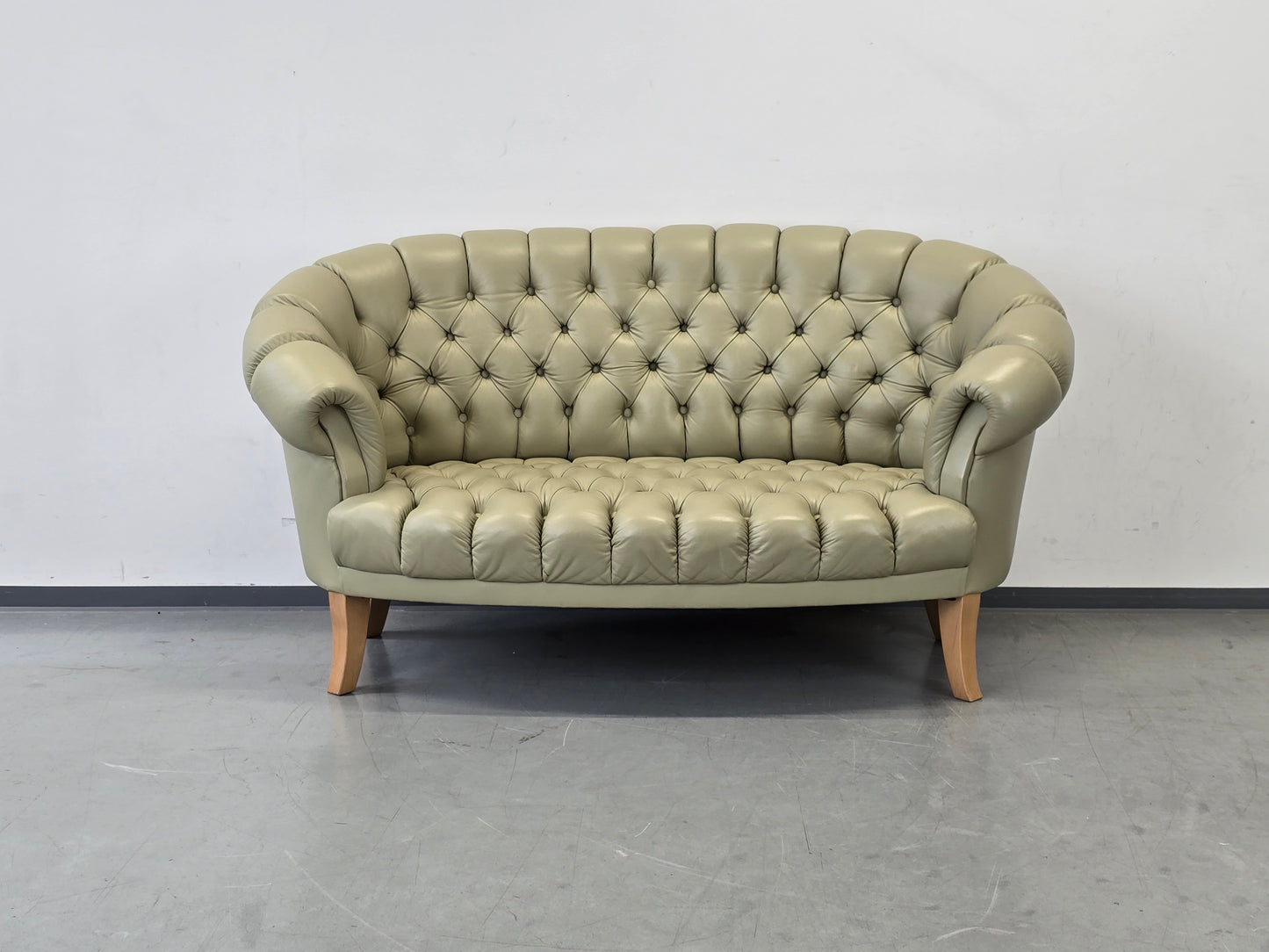 CHESTERFIELD SOFA Leder Salbei Vintage Design Couch Retro Mid Century 60s 70s