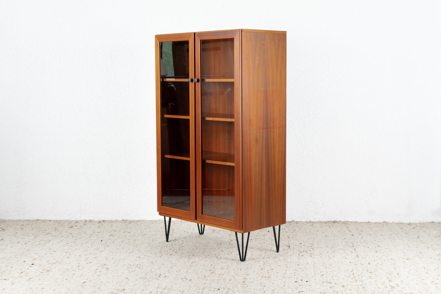 Vitrine Schrank Mid Century Nuss Holz Vintage
