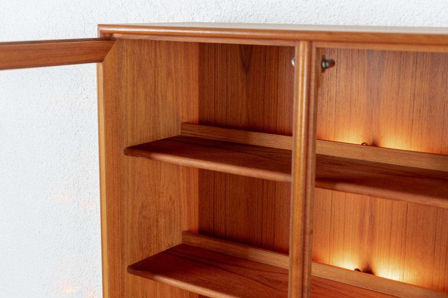 Mid Century Vitrine Schrank Holz Teak RT Möbel Heinrich Riesenplatt