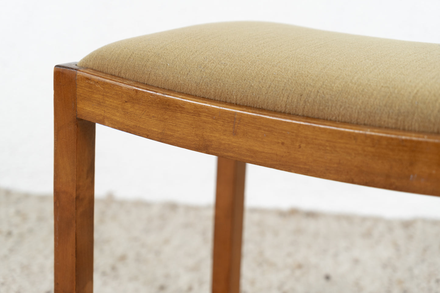 Vintage Hocker Holz Samt beige Stuhl