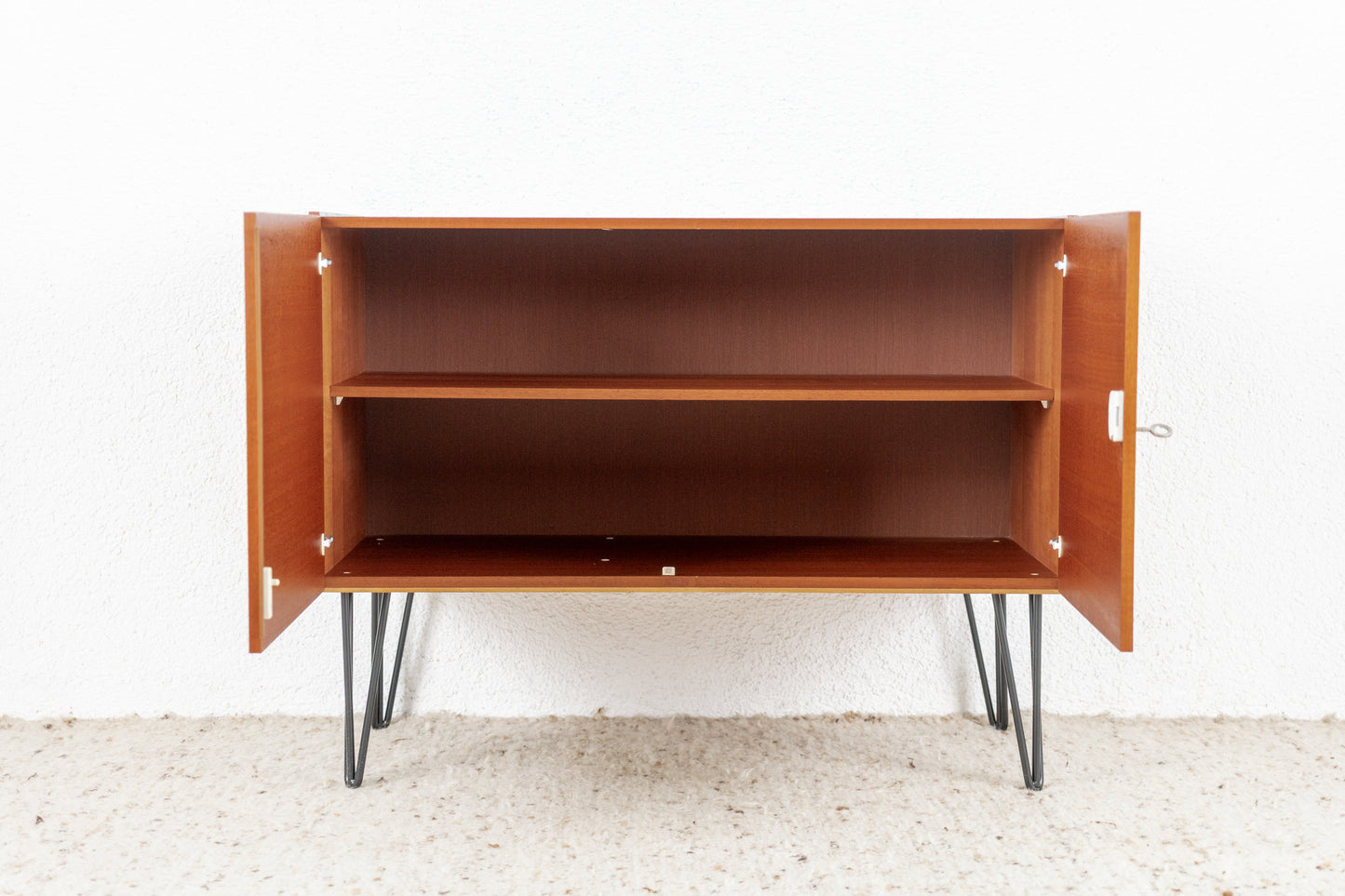 Vintage Kommode Sideboard Holz Teak Mid Century danish schwarz Kleider