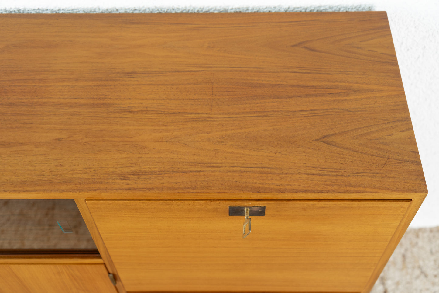 Vintage Sideboard Kommode Vitrine Minibar Holz Nuss Mid Century